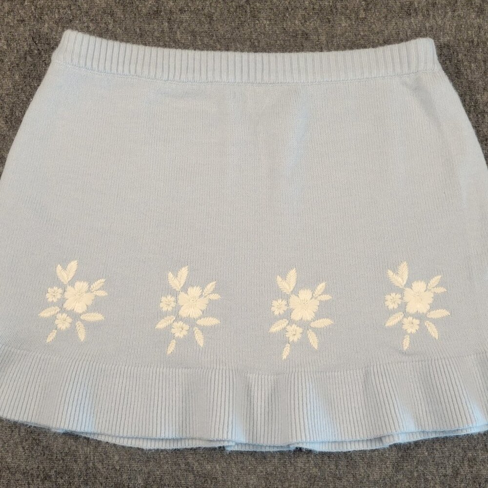 Francesca's Baby Blue Lilly Floral Knit Mini Skirt L Pastel Spring Ruffle Cute